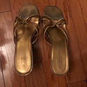 Expressions size 9.5 shoe